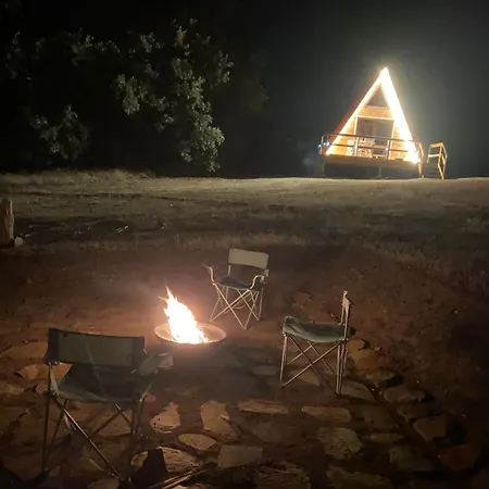 Parque de Campismo El Roble Glamping - Alpina Familiar *