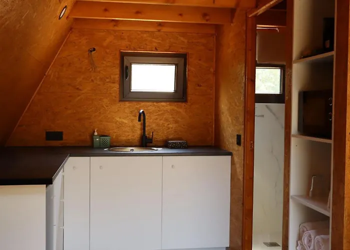 Parque de Campismo El Roble Glamping - Alpina Familiar