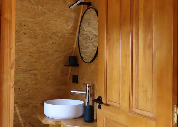 El Roble Glamping - Alpina Familiar Parque de Campismo