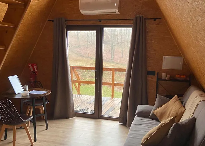 Parque de Campismo El Roble Glamping - Alpina Familiar Lagunilla