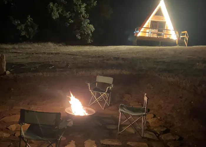 Parque de Campismo El Roble Glamping - Alpina Familiar *